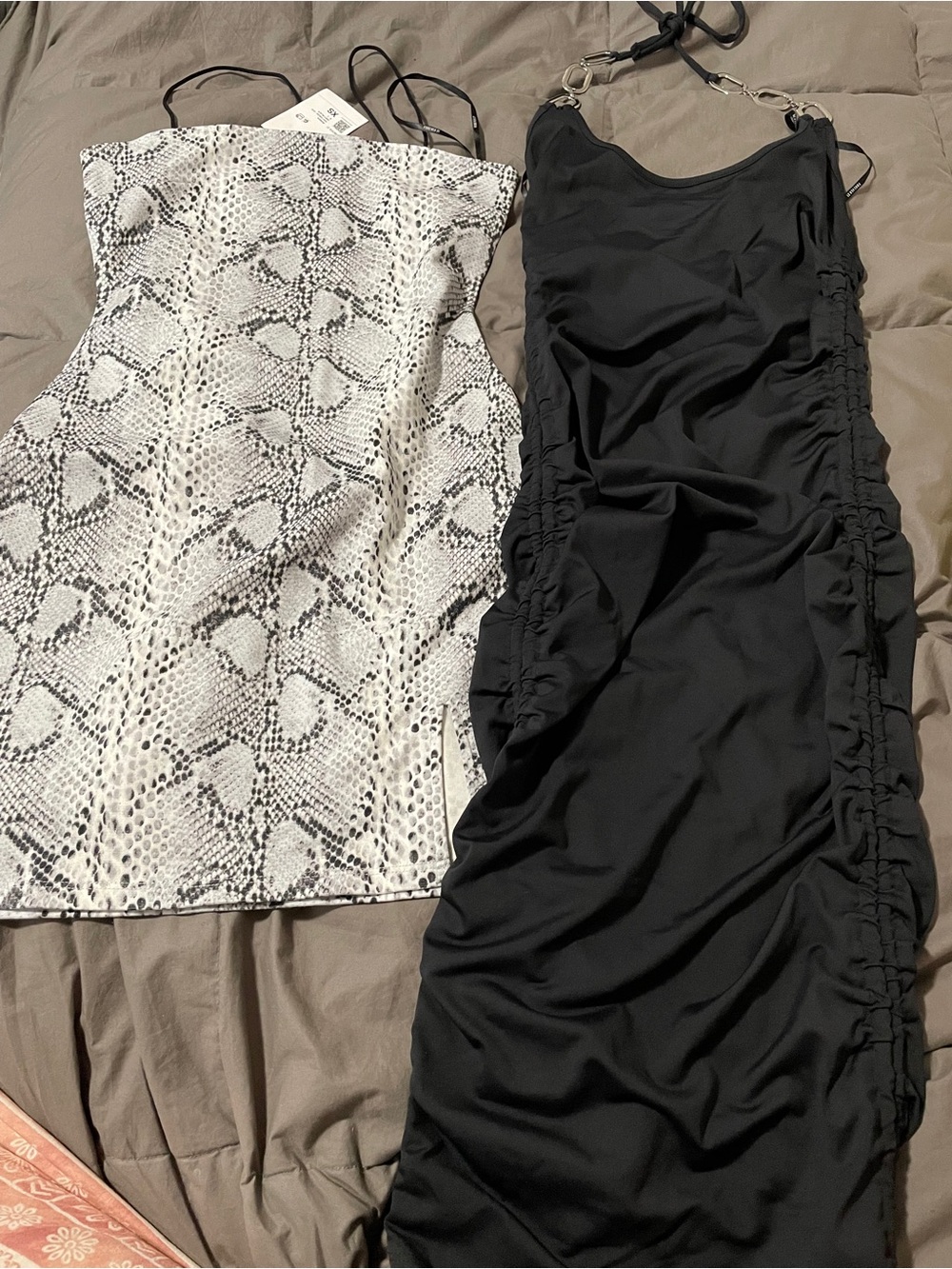 NWT Forever 21 Snake Print Mini Dress size XS/chain around neck/midi black women